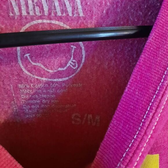 Urban Outfitters x Nirvana Oversized Pink Spiral Smile Crewneck - Picture 2 of 3